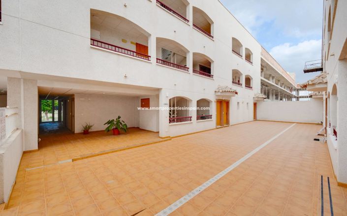 Image No.15-2 Bed Apartment for sale