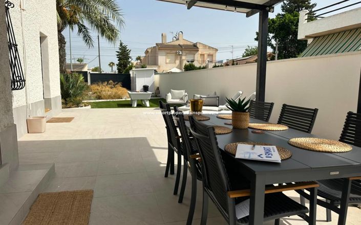 Image No.25-3 Bed Villa for sale