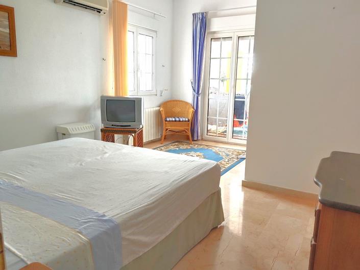 Image No.21-3 Bed Townhouse for sale