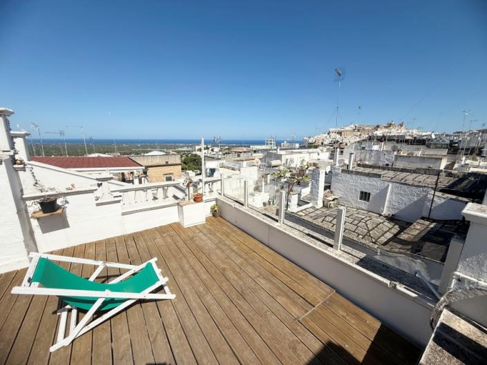 Image No.10-3 Bed Apartment for sale