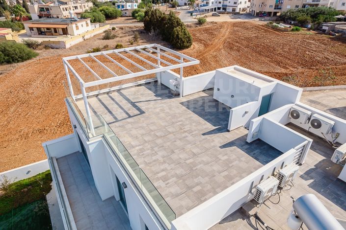 Image No.27-Villa de 4 chambres à vendre à Paralimni