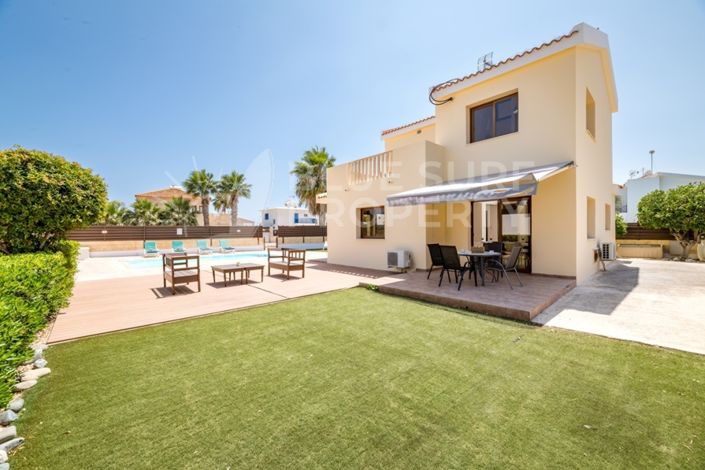 Image No.13-3 Bed Villa for sale