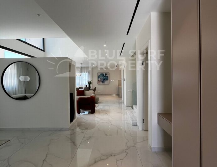 Image No.2-4 Bed Villa for sale