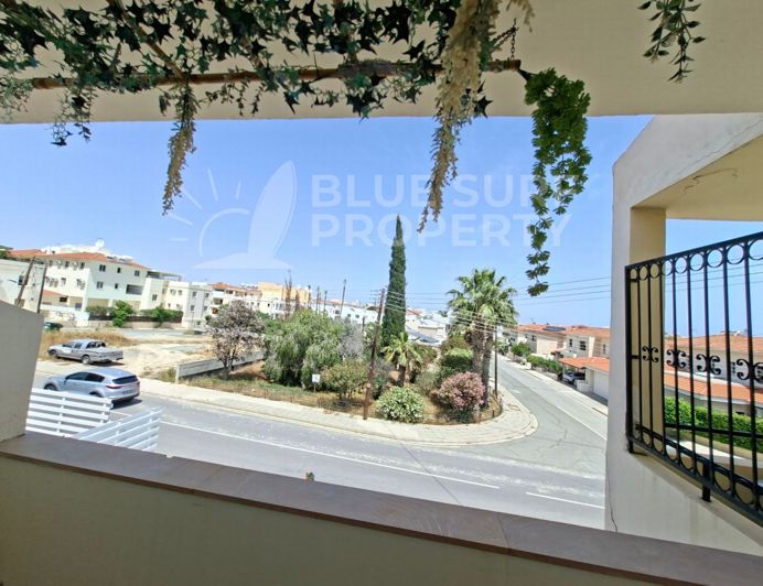 Image No.2-2 Bed Townhouse for sale