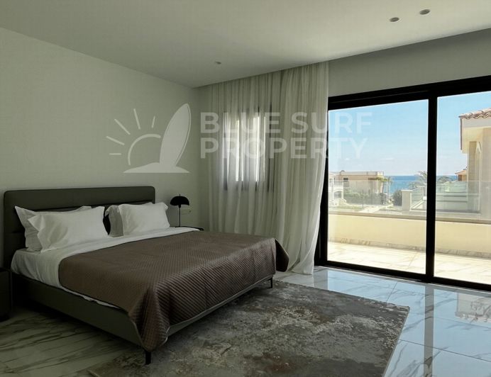 Image No.15-4 Bed Townhouse for sale