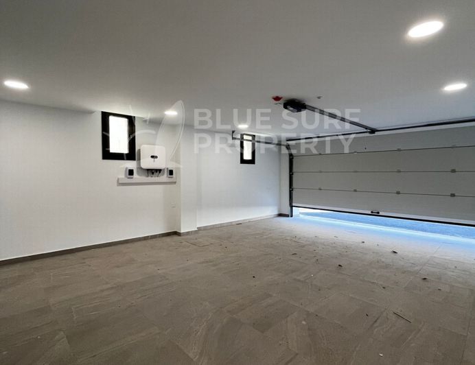 Image No.30-4 Bed Townhouse for sale