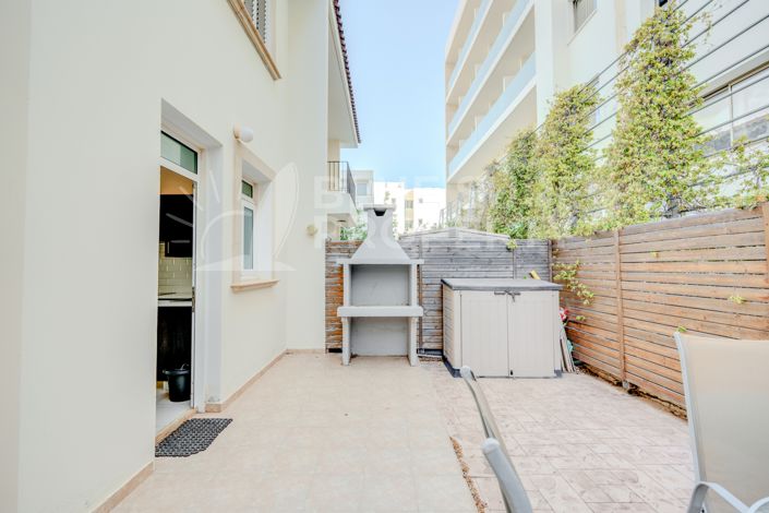 Image No.27-2 Bed Townhouse for sale
