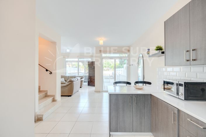 Image No.10-2 Bed Townhouse for sale