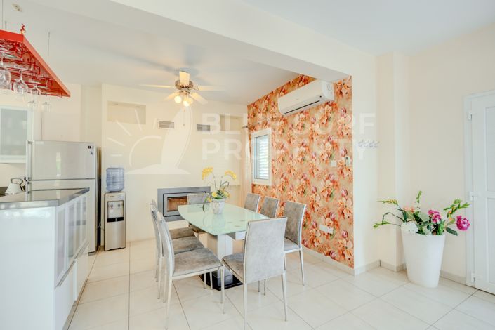 Image No.10-4 Bed Villa for sale
