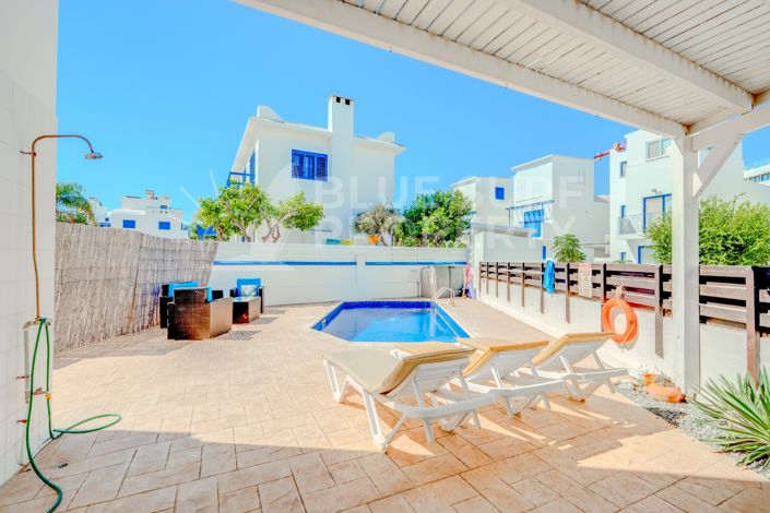 Image No.38-2 Bed Villa for sale