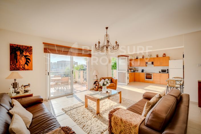 Charming 3-bedroom First Floor Apartment with Title Deeds & Country Views in Kapparis
