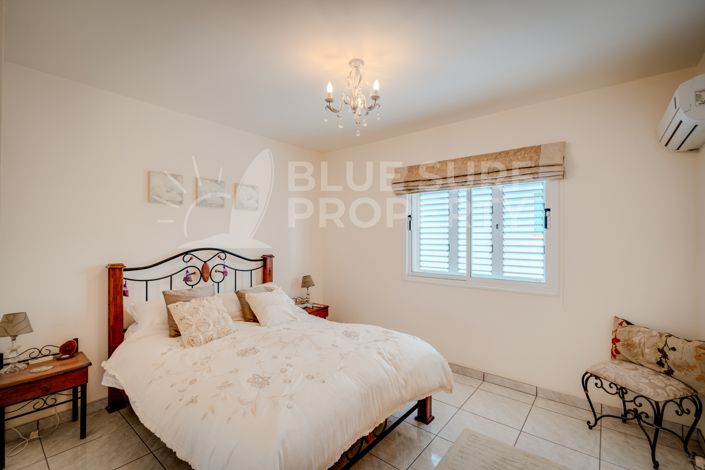Image No.15-3 Bed Apartment for sale