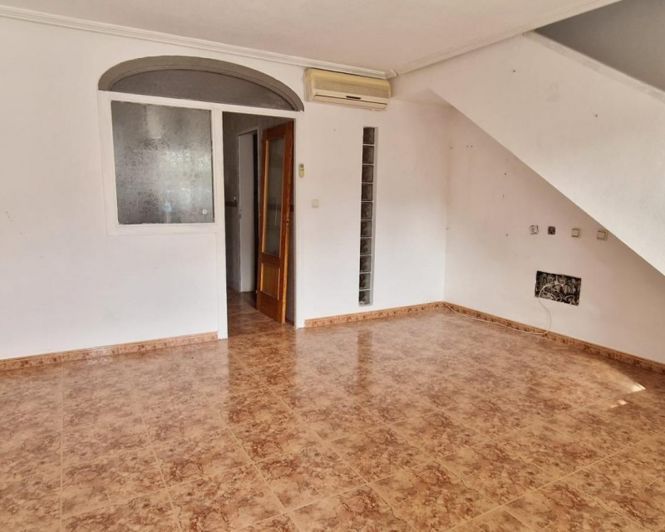 Image No.2-3 Bed Villa for sale