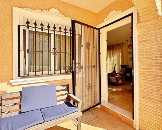 Image No.10-3 Bed Townhouse for sale