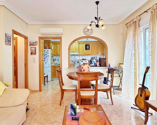 Image No.12-3 Bed Townhouse for sale