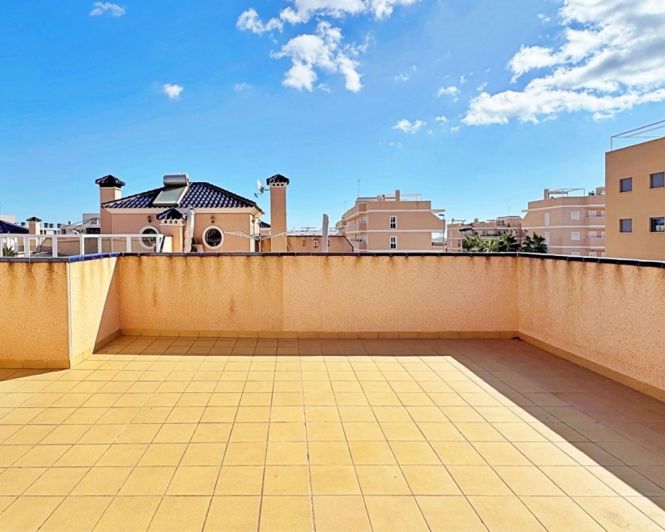 Image No.33-3 Bed Townhouse for sale