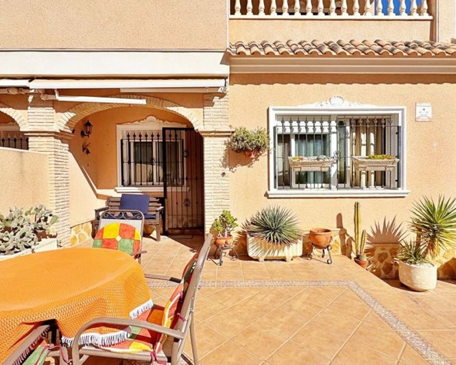 Image No.4-3 Bed Townhouse for sale