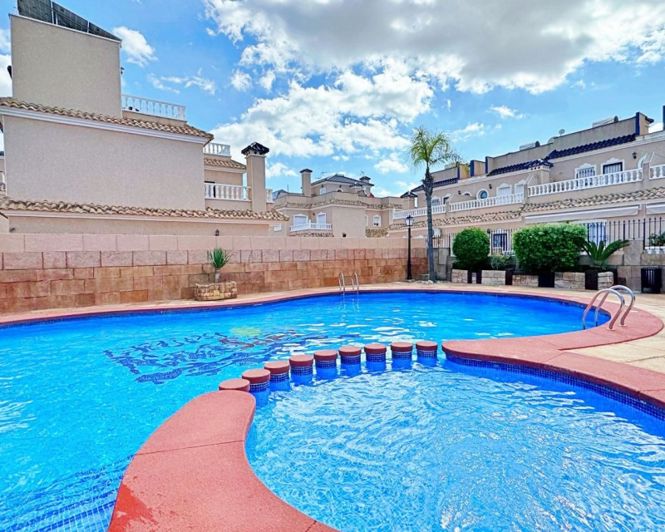 Image No.43-3 Bed Townhouse for sale