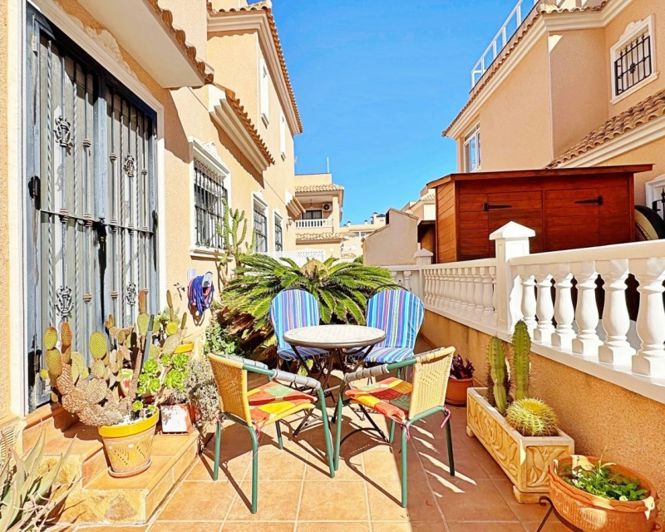 Image No.7-3 Bed Townhouse for sale