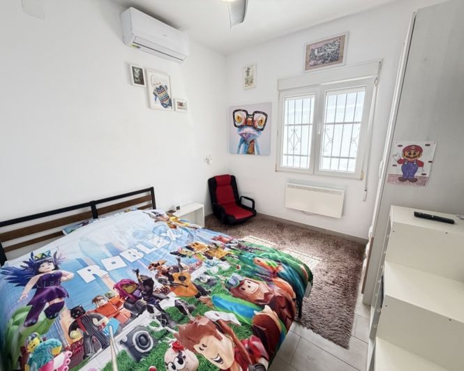 Image No.17-2 Bed Townhouse for sale