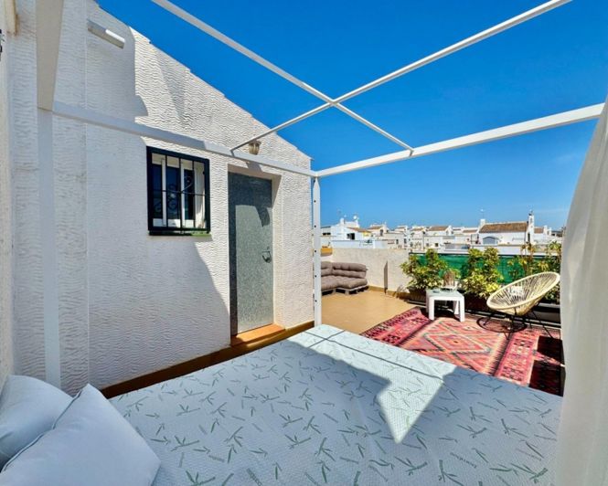 Image No.31-3 Bed Townhouse for sale