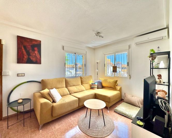 Image No.5-3 Bed Townhouse for sale