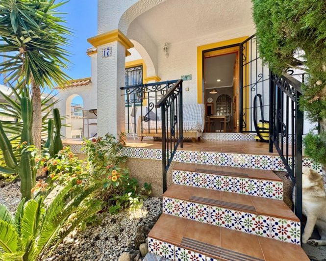 Image No.50-3 Bed Townhouse for sale