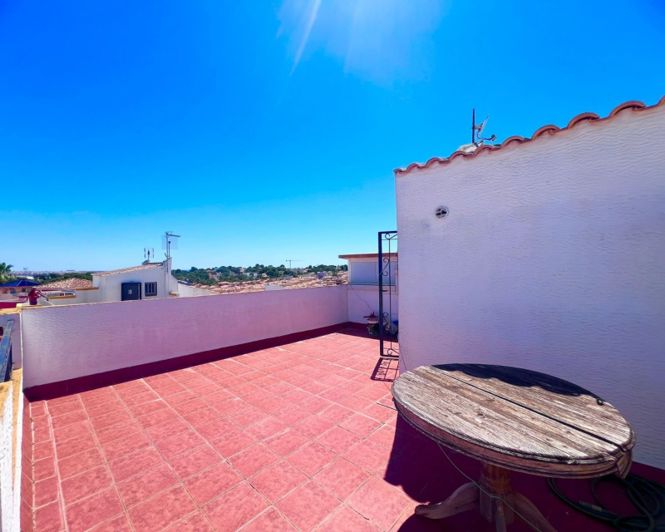 Image No.12-3 Bed Villa for sale