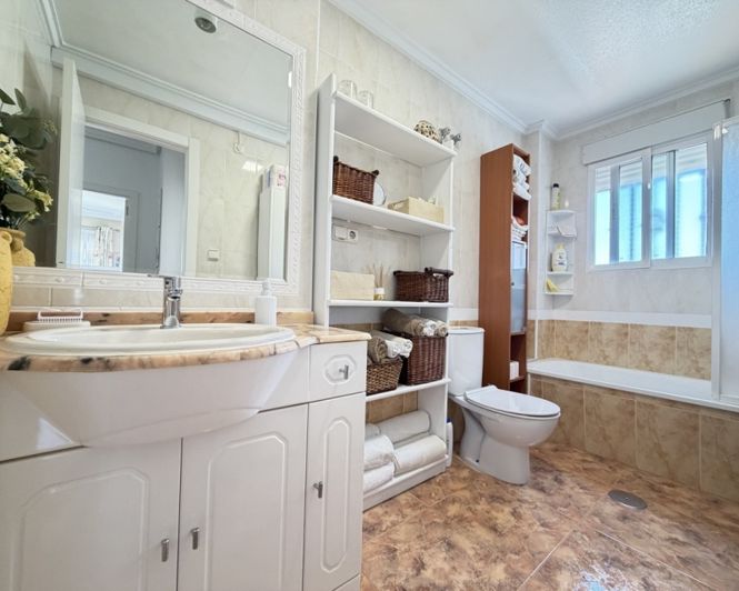 Image No.16-2 Bed Villa for sale