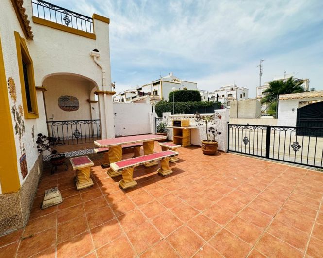 Image No.4-3 Bed Villa for sale