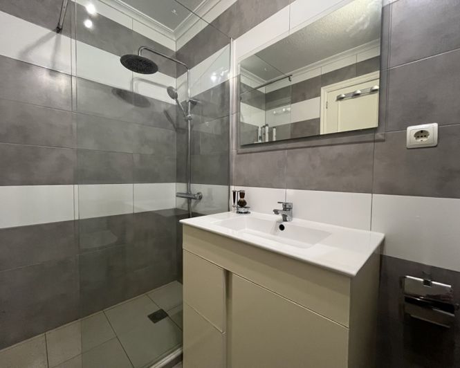 Image No.23-2 Bed Apartment for sale