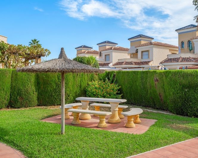 Image No.15-3 Bed Villa for sale