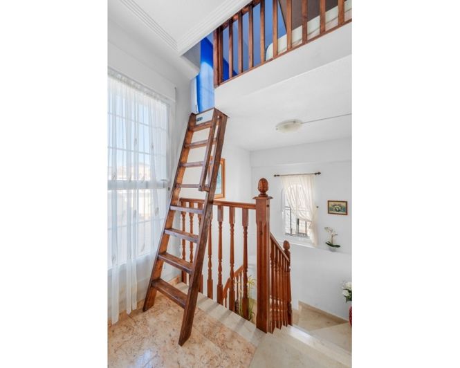 Image No.35-3 Bed Villa for sale