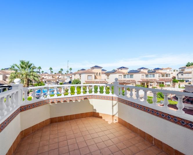 Image No.37-3 Bed Villa for sale