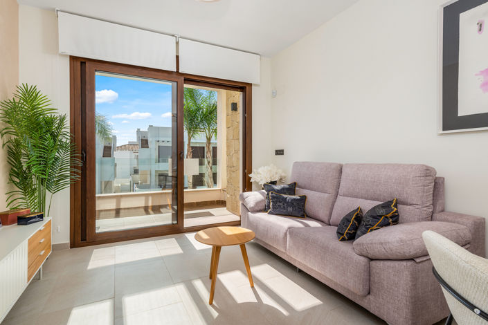 Image No.42-3 Bed Property for sale