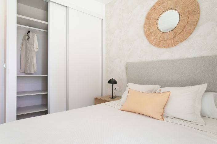 Image No.27-2 Bed Property for sale