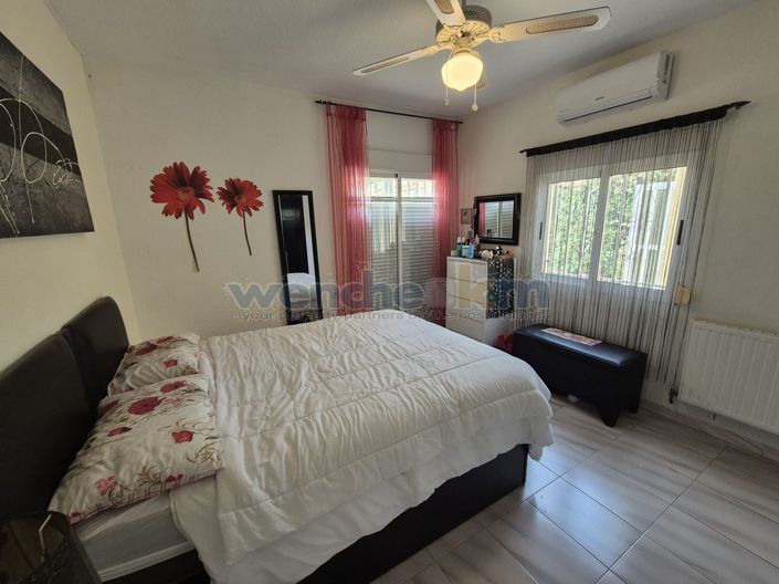 Image No.40-2 Bed Semi-Detached for sale