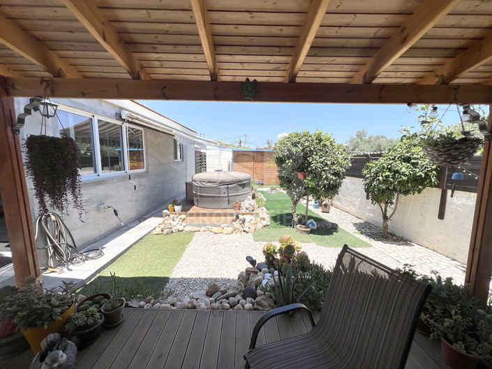 Image No.20-3 Bed Bungalow for sale