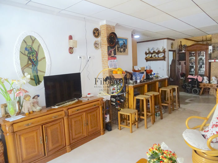 Image No.4-2 Bed Commercial for sale