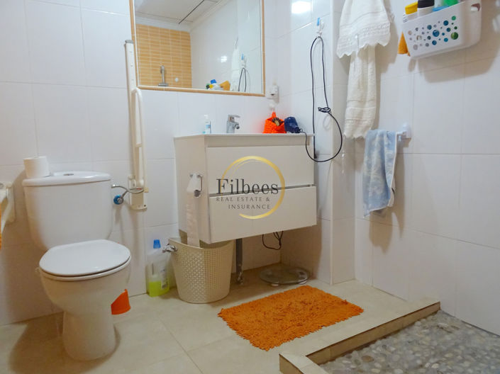 Image No.6-2 Bed Commercial for sale