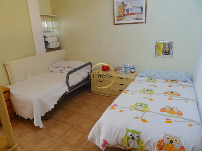 Image No.7-2 Bed Commercial for sale