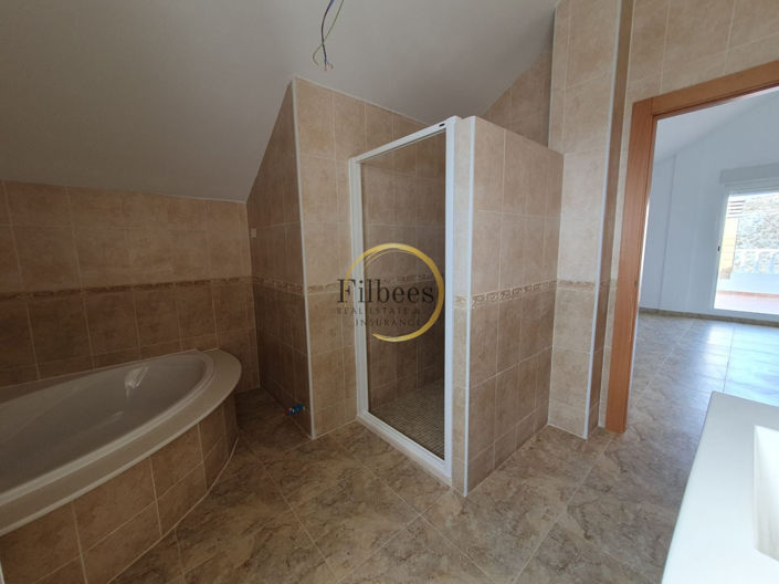 Image No.11-5 Bed Country House for sale