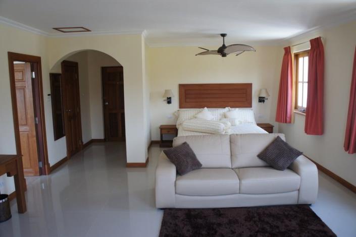 Image No.7-10 Bed House/Villa for sale