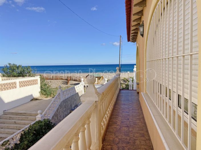 Image No.33-9 Bed Chalet for sale