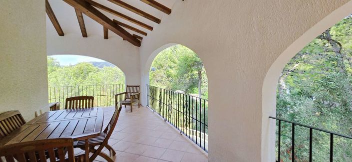Image No.10-4 Bed Villa for sale