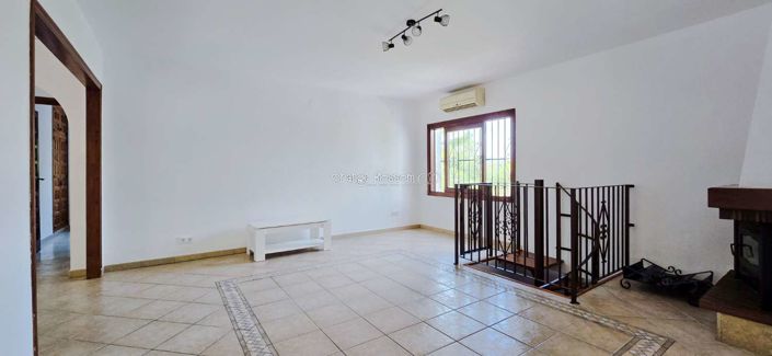 Image No.19-4 Bed Villa for sale