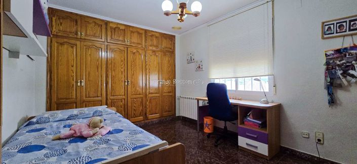 Image No.41-6 Bed Villa for sale