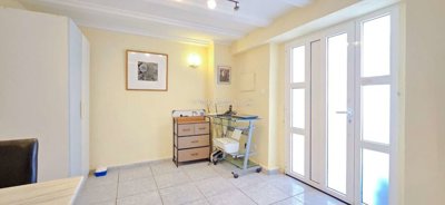 property260636932