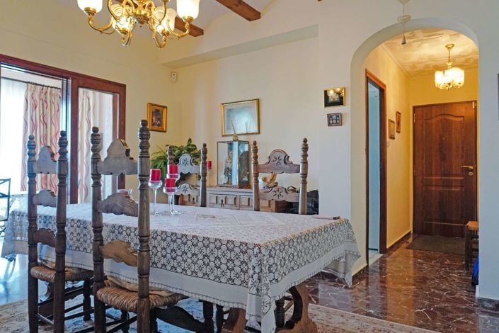 Image No.23-4 Bed Property for sale
