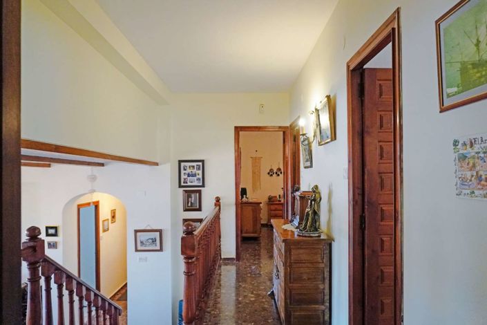 Image No.36-4 Bed Property for sale